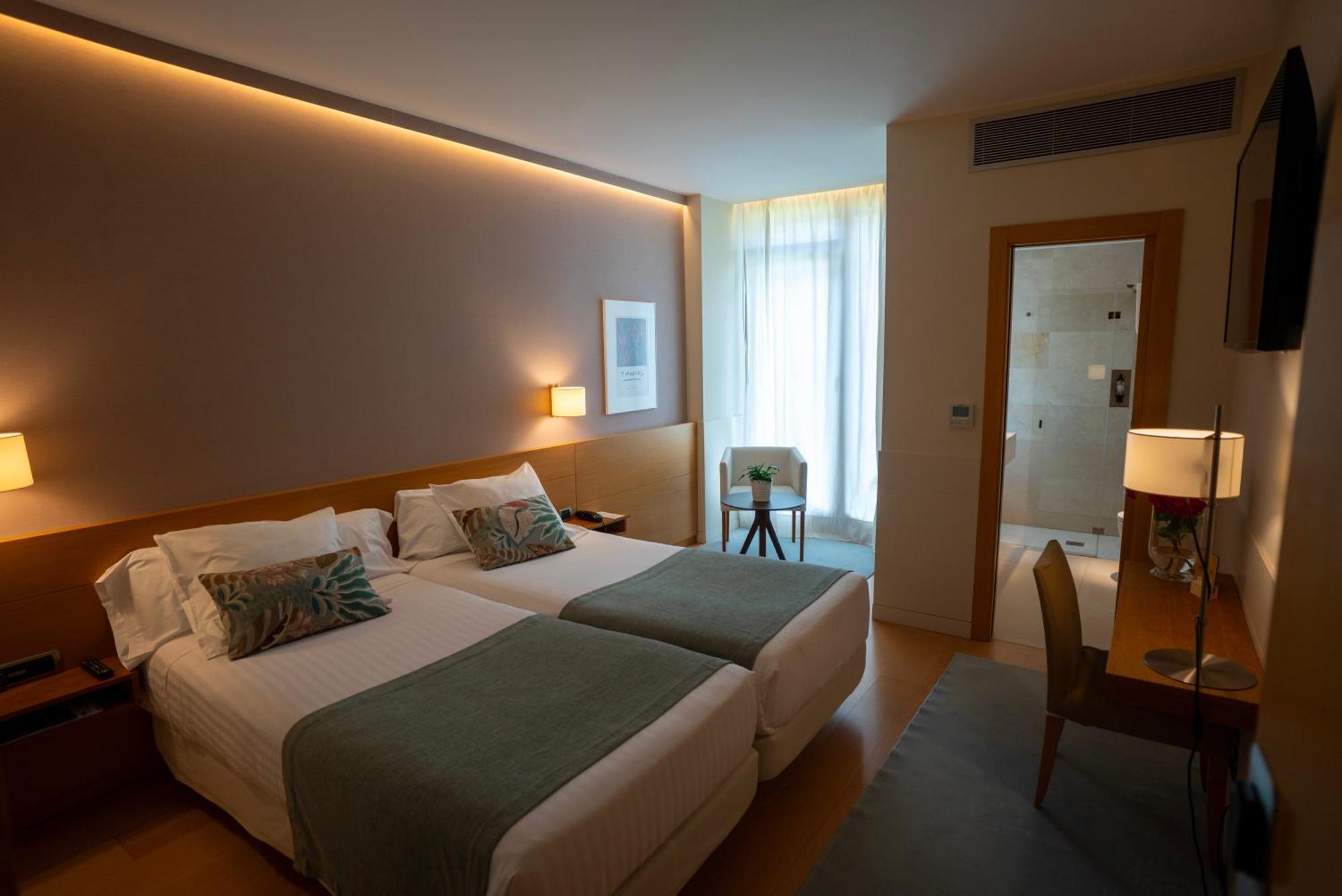 Double or Twin Room,1598890676:JPEG